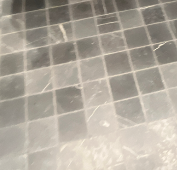 FO Nero Marquina 6"x6" Tumbled Marble Stone